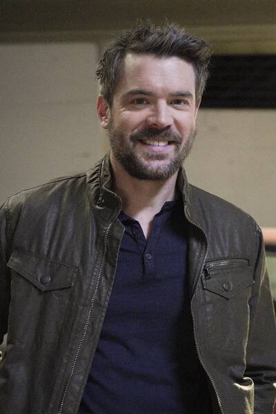 Vražedná práva - Annalise Keatingová je mrtvá - Z natáčení - Charlie Weber