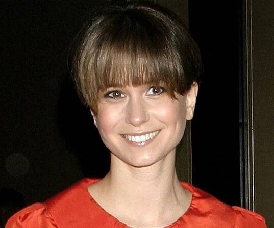 Katherine Waterston Biography - Facts, Childhood, Family Life & Achievements
