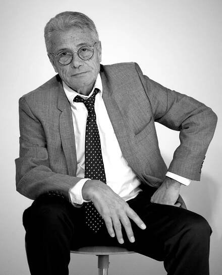 L’attribut alt de cette image est vide, son nom de fichier est Jean-Marie-PERIER-825x1024.jpg.