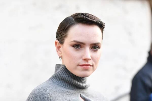 Daisy Ridley Reflects on Life After ‘Star Wars’ and ‘The Last Jedi’