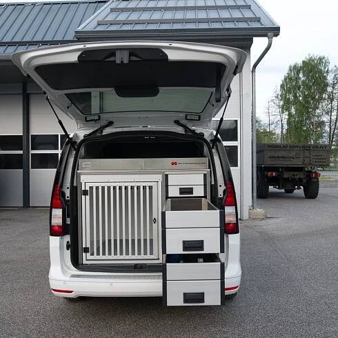 Vestavba do Caddy Maxi pro Městskou policii - ALFAVARIA Car