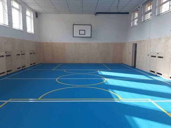SOŠ a SOU Třešť, Černovice - rekonstrukce tělocvičny - Sportovní podlahy Zlín
