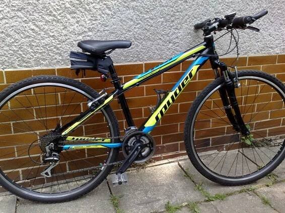 Stavba kol – Tomáš Přibil "Hlad" – cyklistický servis