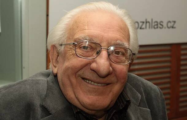 Sedm žen Alfonse Karáska či Velká sázka o malé pivo. V 96 letech zemřel scénárista Gustav Oplustil
