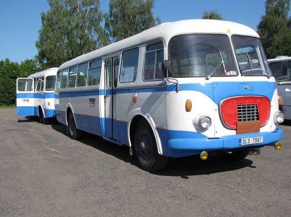 BusLine vypraví autobusy v retro stylu | ParlamentniListy.cz – politika ze všech stran 