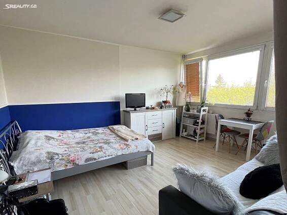 Pronájem bytu 1+kk 26 m², Polní, Hradec Králové - Slezské Předměstí