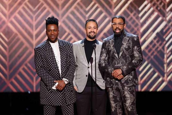 'Hamilton' Alums Lin-Manuel Miranda, Leslie Odom Jr., Daveed Diggs Reunite to Open the 2022 SAG Awards