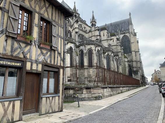 Troyes