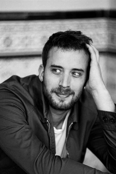 Jonas Bloquet - Acteur - UBBA 