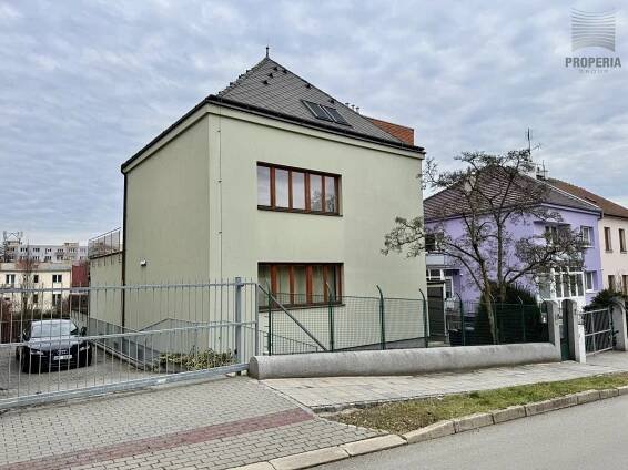 Pronájem hezkého bytu 1+kk, ul. Horní, Brno - Štýřice (Červený kopec), CP 35 m 2 , klidné a bezpečné bydlení v prestižní rezidenční čtvrti Brna - velký náhled 13
