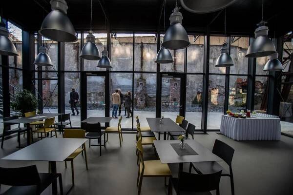 V Dolních Vítkovicích otevřeli hotel, který je současně galerií | Magazín PATRIOT