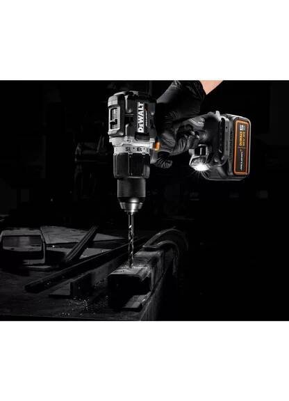 Aku sada DeWalt McLaren DCK200MP2T, 2 x 5.0 Ah akumulátor, nabáječka, kufr Tstak : Dewalt-eshop.cz