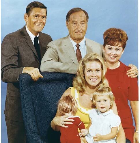 Dick York, George Tobias, Sandra Gould, Elizabeth Montgomery and Erin or Diane Murphy, 1966