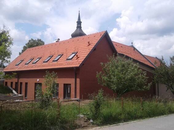 Římskokatolická farnost Vizovice dokončila komunitní centrum za 14,2 milionu Kč - Horní Podřevnicko