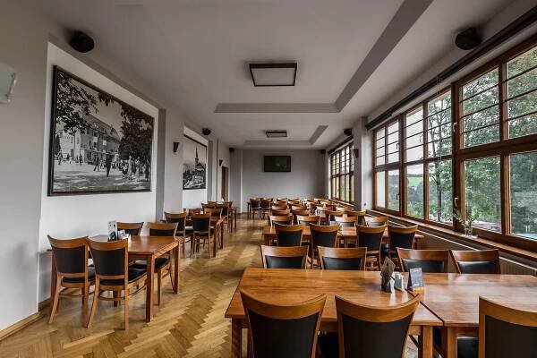 Restaurace v ubytování Parkhotel Smržovka