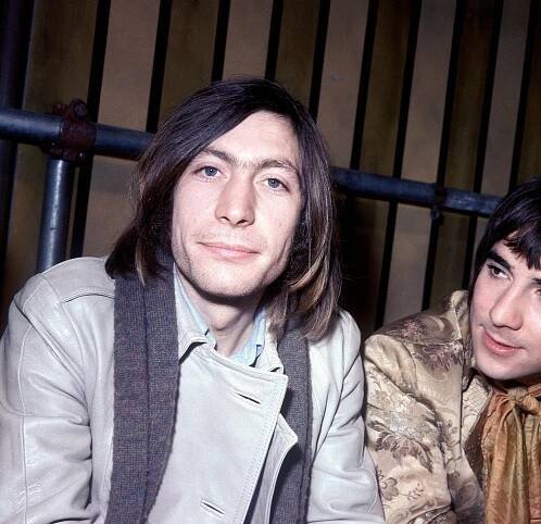 Hudební svět zahalil smutek: Mick Jagger, Elton John i Paul McCartney vzpomínají na zesnulého Charlieho Wattse (80)