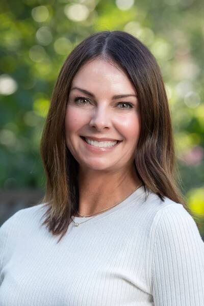 Anita Barcsa Photography_Keller_Williams_Caroline_Huo_Group_Professional_Headshots_Portraits_Palo_Alto_California-7