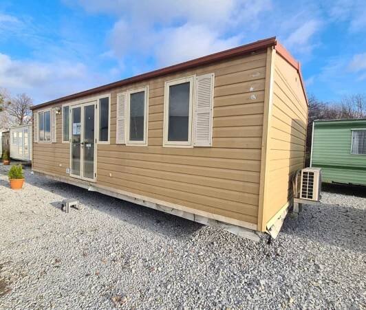 mobilní dům Shelbox Leonardo 8,4 x 3,8 m s klimatizací | Mobilní Domy Levně