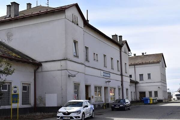 Hocha napadli a okradli ve vlaku z Prostějova, lupiče záhy chytili