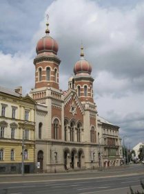 Soubor:Velká synagoga v Plzni.jpg – Wikipedie