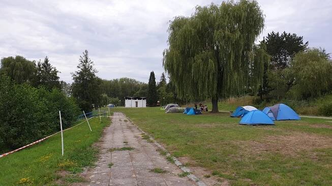 Chatová a stanová osada Bakov nad Jizerou (Ubytování - rekreační zařízení) • Mapy.com