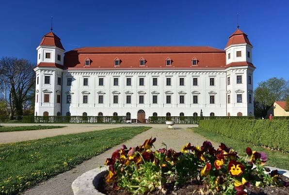 Zámek Holešov • vychodni-morava.cz