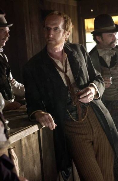 Deadwood - E. B. byl opomenut - Z filmu