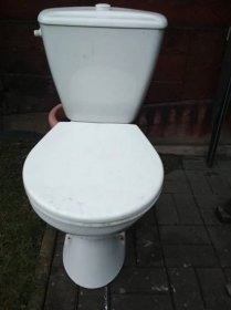 Prodám záchod kombi plně funkční cena 300 Kč používaný - InzerceTrinec.cz
