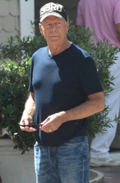 Bruce Willis trpí demencí. Vyjádření sdílely bývalá i současná manželka společně s možná poslední hercovou fotografií