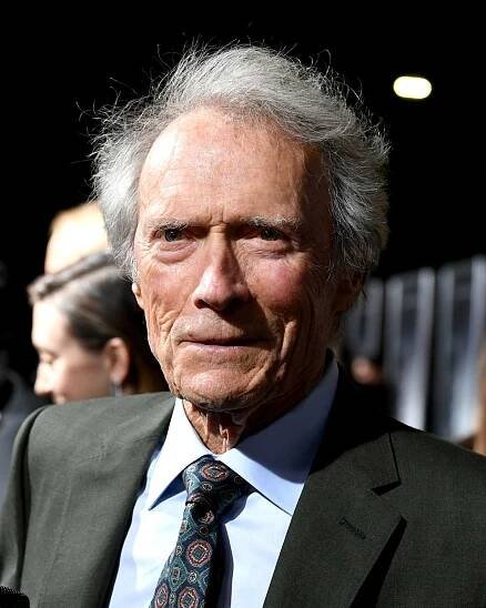 Clint Eastwood arrives at the premiere of Warner Bros. Pictures' 