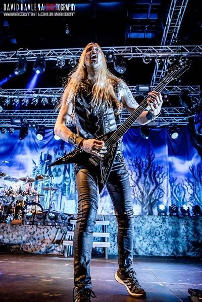 LIVE: HAMMERFALL s jistotou provětrali Pardubice | Spark Rock Magazine