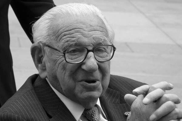Sir Nicholas Winton zemřel ve věku 106 let | foto:  Li-sung