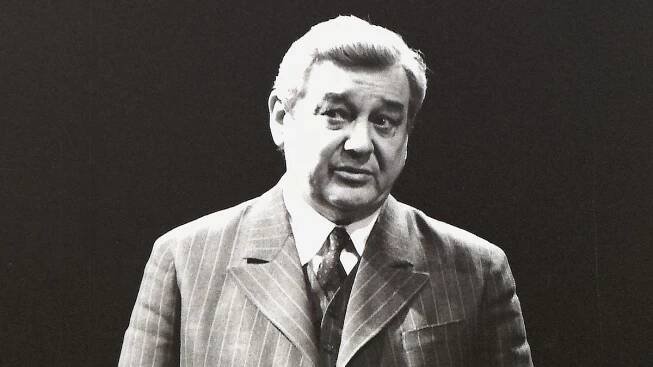 Josef Vinklář v dětství málem uhořel. Na své kolegy donášel StB, manželku po rozvodu psychicky týral - Médium.cz