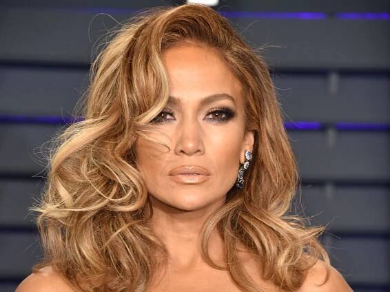Jennifer Lopez Debuted a Pixie Cut, and Of Course She Looks Amazing