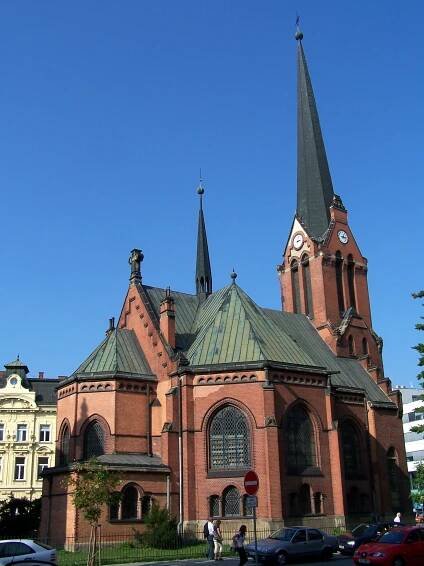 Olomouc červ.kostol - DMC Slovakia