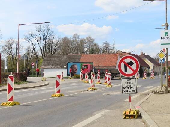 Práce na křižovatce v Plané přinesly kolony. Dálnice D3 zdarma ale není ve hře