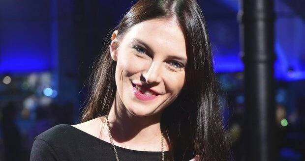 Iva Frühlingová promluvila o mateřství.