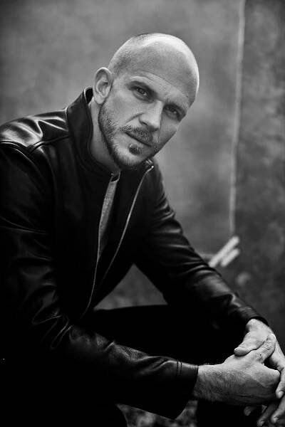 Black and white photo of Gustaf Skarsgard by Maarten de Boer styled by Tiffany Chynel for MONROWE Magazine