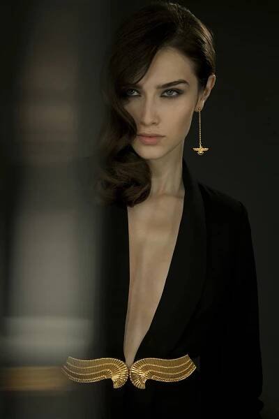 NEDA TAHNIAT » LOOKBOOK