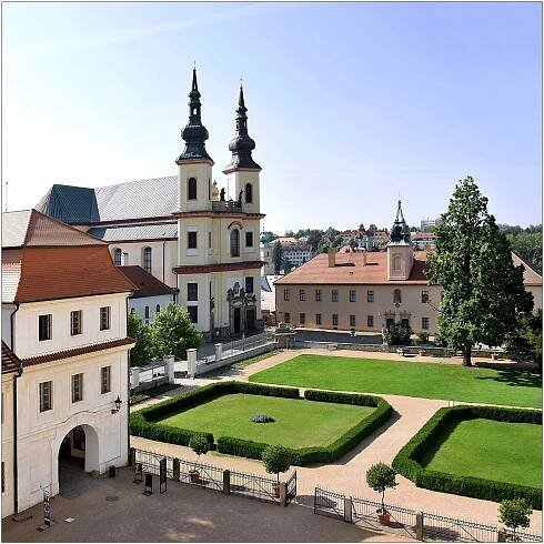 Zájezdy seniorů 2020: Praha-Slivenec