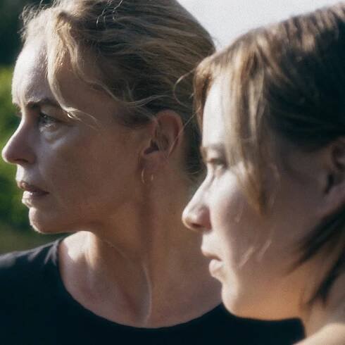 „Zikaden“ mit Nina Hoss und Saskia Rosendahl im Kino: Ungleiche Frauenfreundschaft