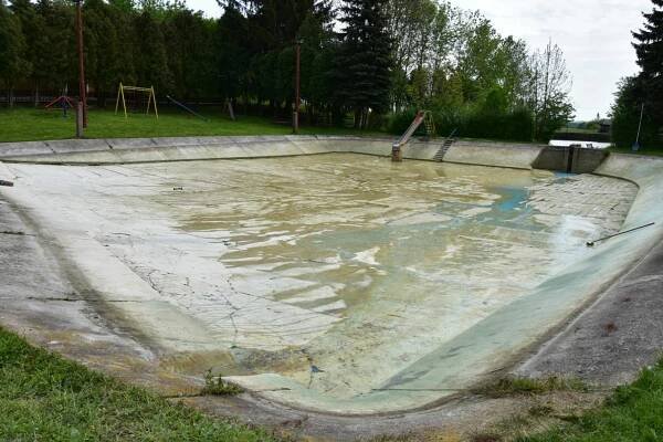 Čištění koupaliště (vodní nádrže) Rakov - Oficiální stránka obce Markvartice