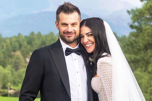Jessica Szohr and Former NHL Player Brad Richardson Get Married in Scenic Wedding
