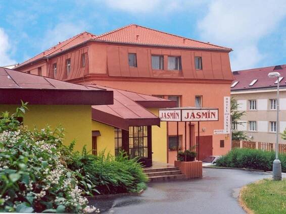EA Hotel Jasmín (EA Hotel Jasmin) - NEJLEPŠÍ CENY ubytování ve městě Praha