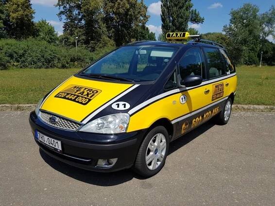 Naše taxi vozy | Taxi Hradec Králové