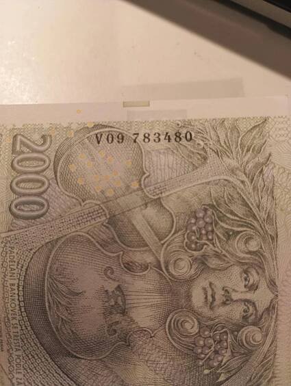 2000 Kč 2007 UNC s. V09 řada 783480 - první novinka roku 2025