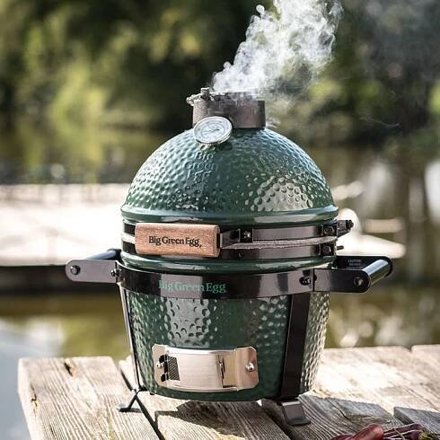 Big Green Egg Gril