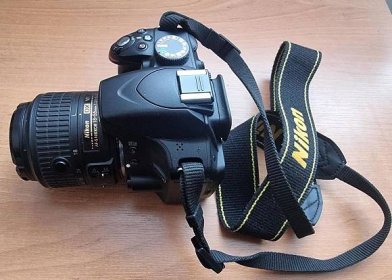 Nikon D3200 + 18-55mm - super stav - Foto