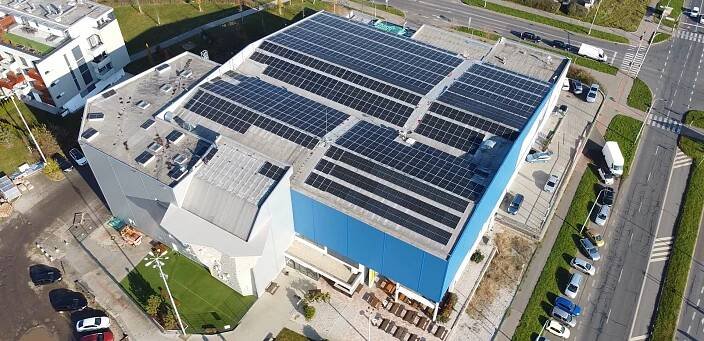 Fotovoltaická elektrárna pro sportovní centrum JEREMI v Praze - Fotovoltaika pro firmy
