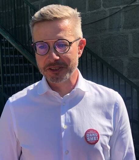 Manžel Danuše Nerudové Robert: Ona kandiduje na prezidentku, já peču chleba